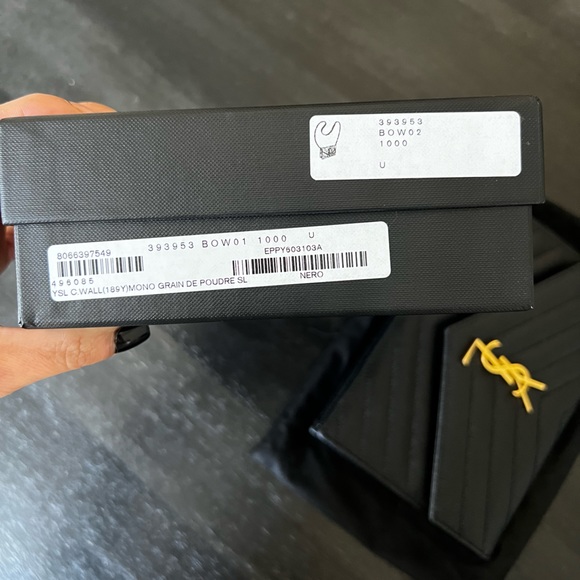 Authentic YSL Small Wallet on Chain in black and gold - Picture 13 of 15